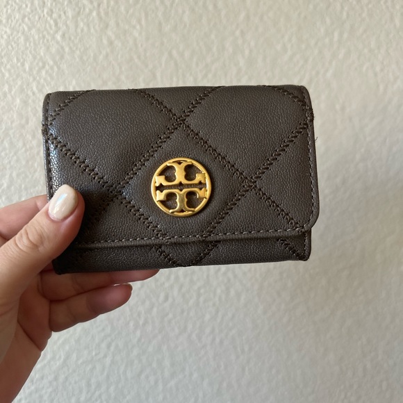 LIKE NEW ☀️ Tory Burch Willa Card Case - Picture 4 of 6
